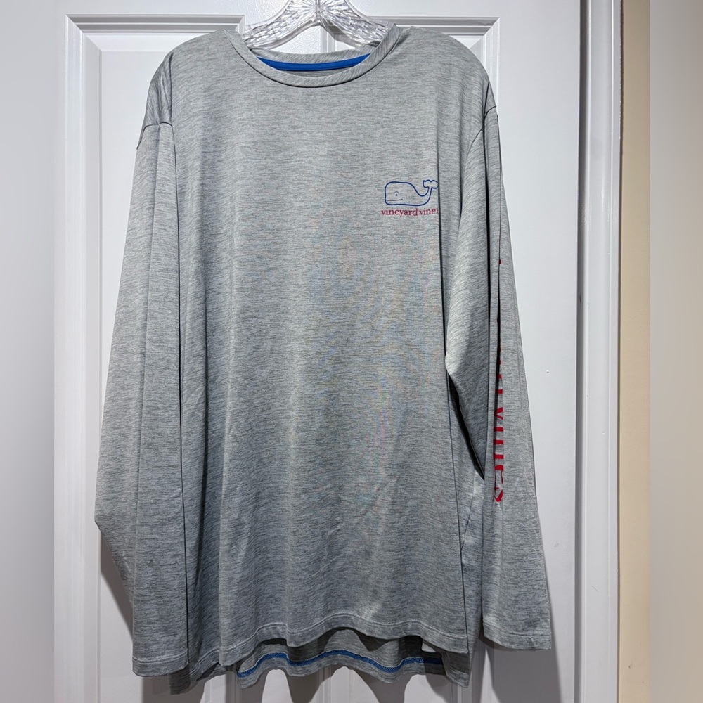Vineyard Vines Men’s Performance Whale Outline Long Sleeve Harbor Tee Size XL